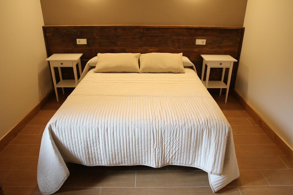 Hostal-Cicloturismo Lopenea Leitza  Buitenkant foto