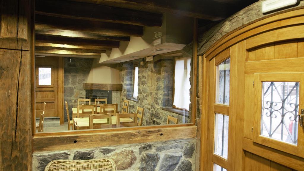 Hostal-Cicloturismo Lopenea Leitza  Buitenkant foto
