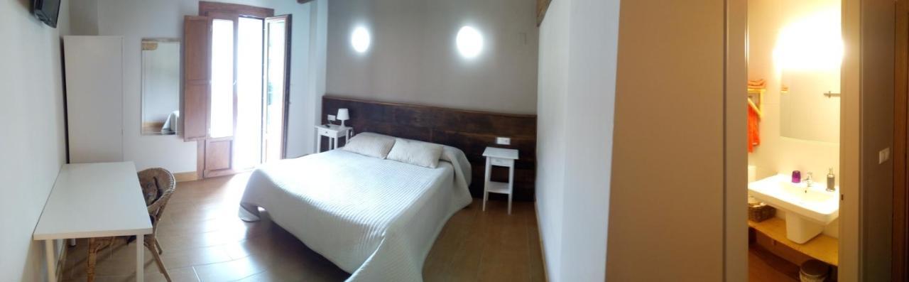 Hostal-Cicloturismo Lopenea Leitza  Buitenkant foto